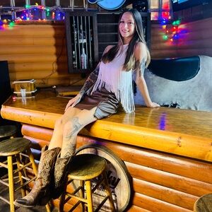 Meet your Posher, Lauren